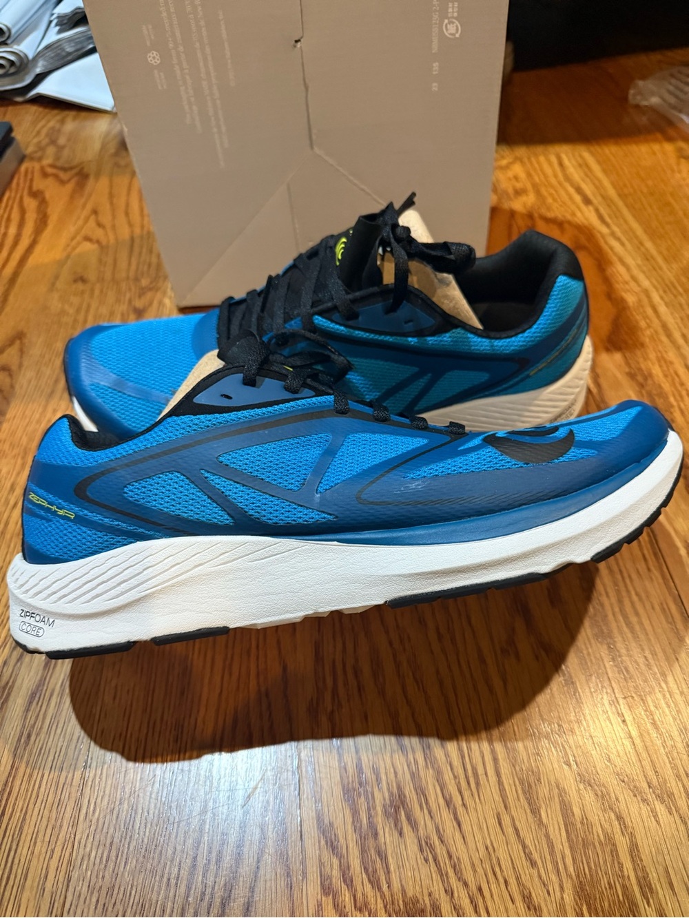 Topo mens Zephyr Men size 13 new
